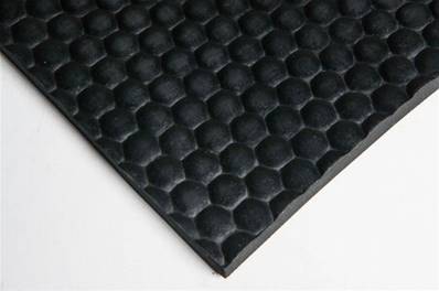 Tapis Martelé Bétaillère Noir Épaisseur 10 mm hauteur 2000 mm